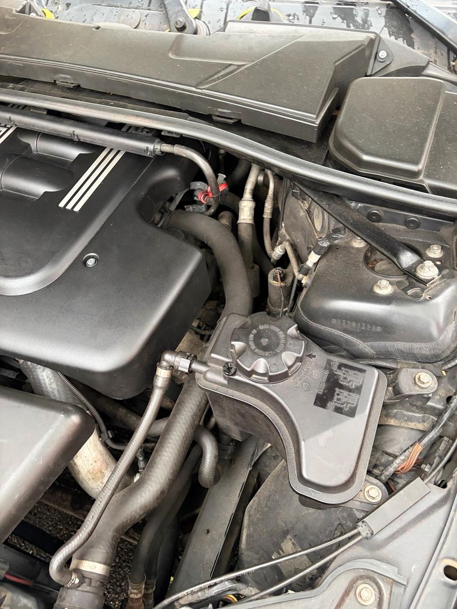 BMW 320 2005 — photo 7