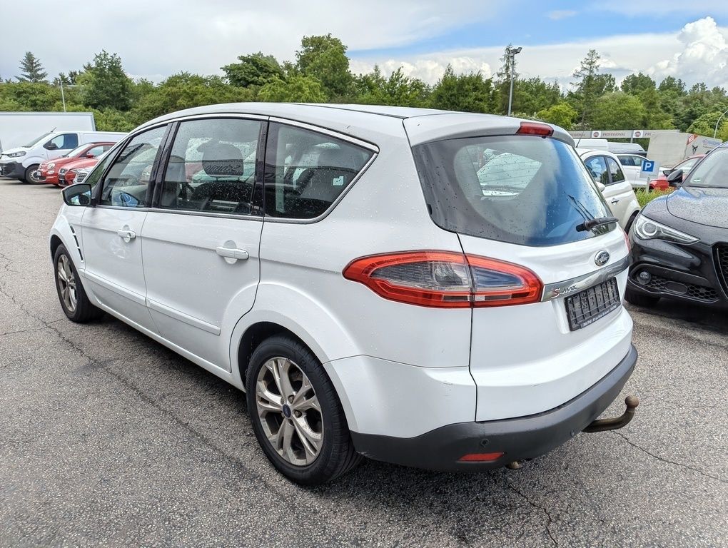 Fahrzeugabbildung Ford S-Max 2.0 TDCi DPF Titanium