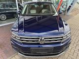 Volkswagen Tiguan Highline Pano*LED*Virtual*Stdhzg*RFK*AHK - Volkswagen Tiguan mit Diesel-Antrieb: Vollleder, Beheizbares Lenkrad, Automatik