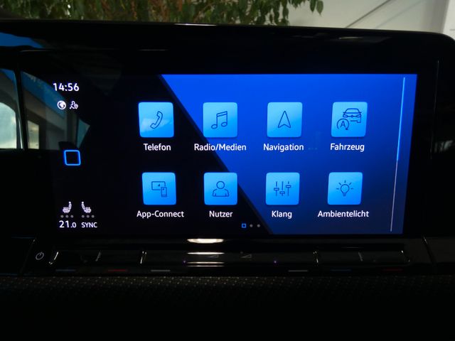 Golf Variant R 4Motion AHK MATRIX PANO
