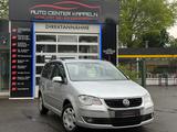Volkswagen Touran 1.6 Trendline (Tempomat-Klima-TÜV NEU) - Volkswagen Touran mit Benzin-Antrieb: Kleinbus, 1.6