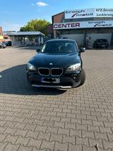 BMW X1 Schwarz E 84 2011 BJ - BMW 4er Reihe aus 2011