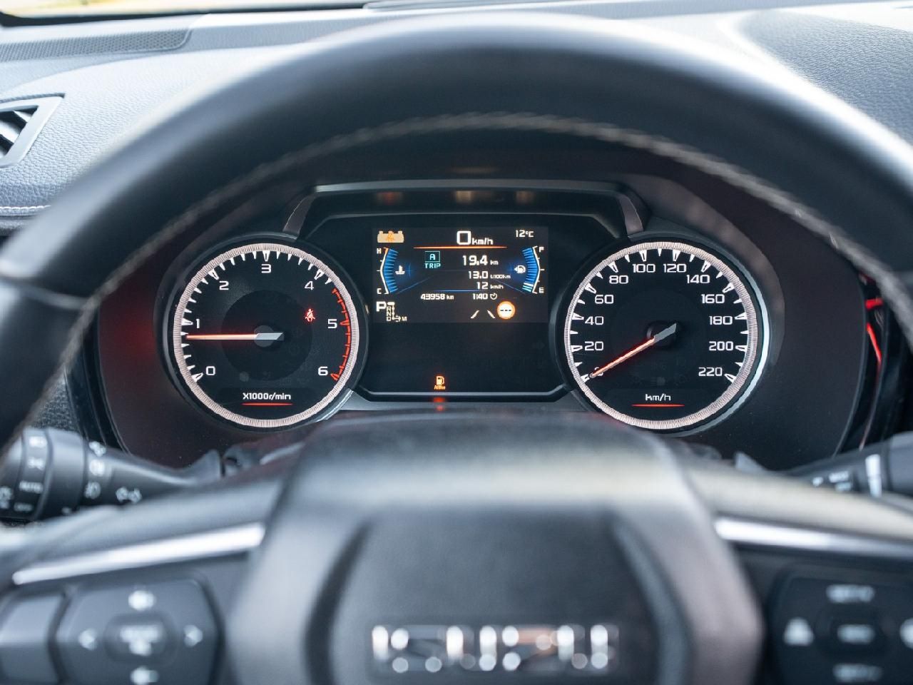 Fahrzeugabbildung Isuzu D-Max Double Cab 4WD V-CROSS