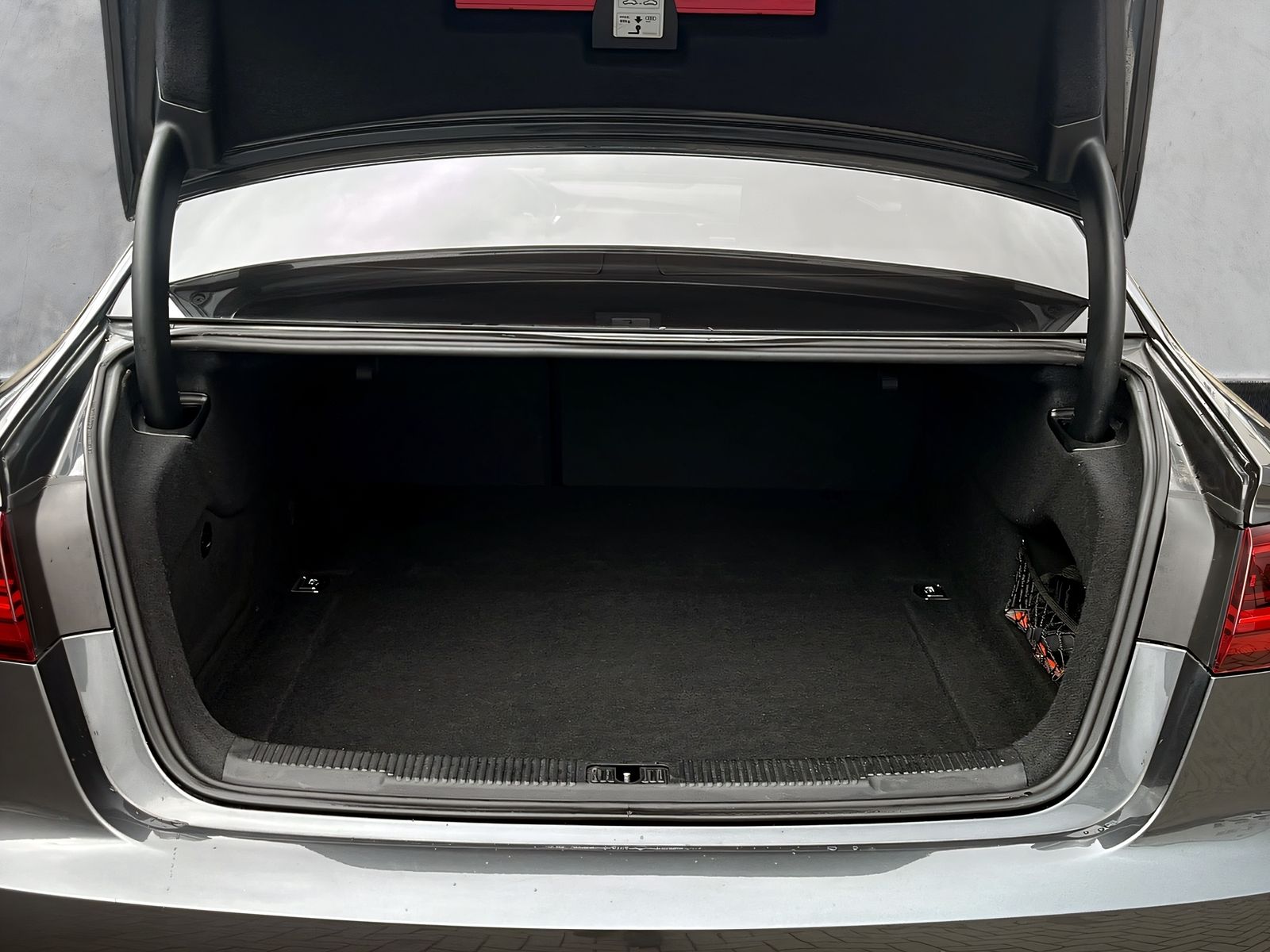 Fahrzeugabbildung Audi A6 3.0 TDI competition LIM. ACC HEAD UP WEBASTO