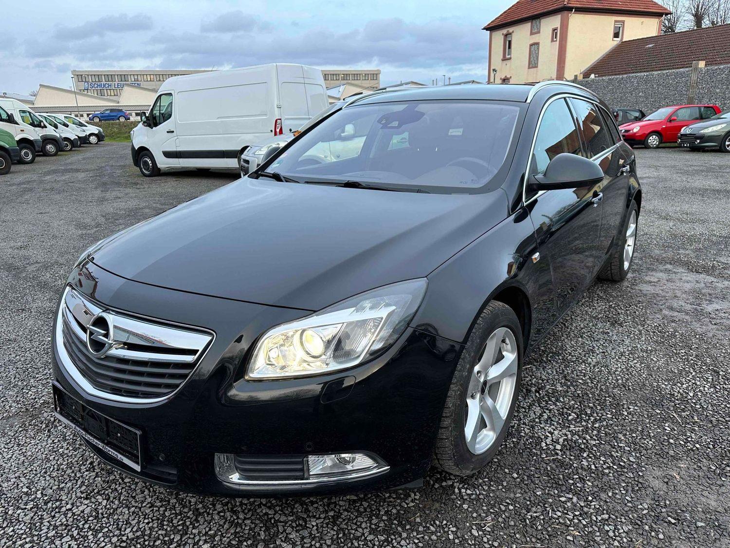Opel Insignia 2013 — engine 1.956 cm³, 194 HP (143kW)