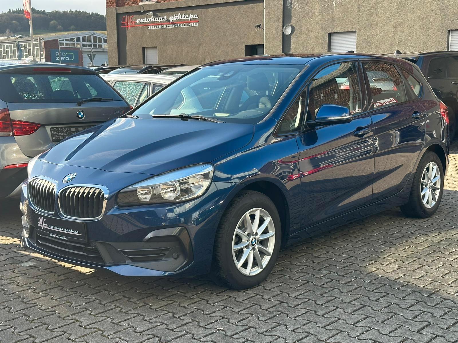 BMW 216 2 Active Tourer 216d *PANO*HIFI*PDC*