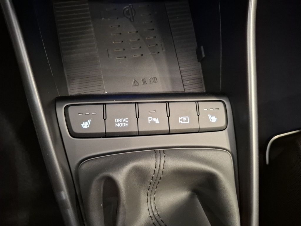 Fahrzeugabbildung Hyundai i20 FL (MY25) 1.0 T-GDI (100 PS) 6-MT 2WD Prime