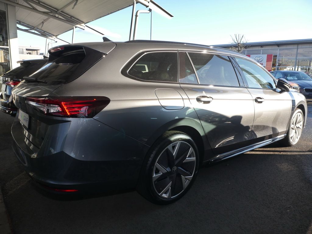 Skoda Superb - Bild 3
