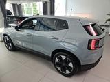 Volvo EX30 Plus P5 RWD 51kw/h - Volvo EX30 Neuwagen