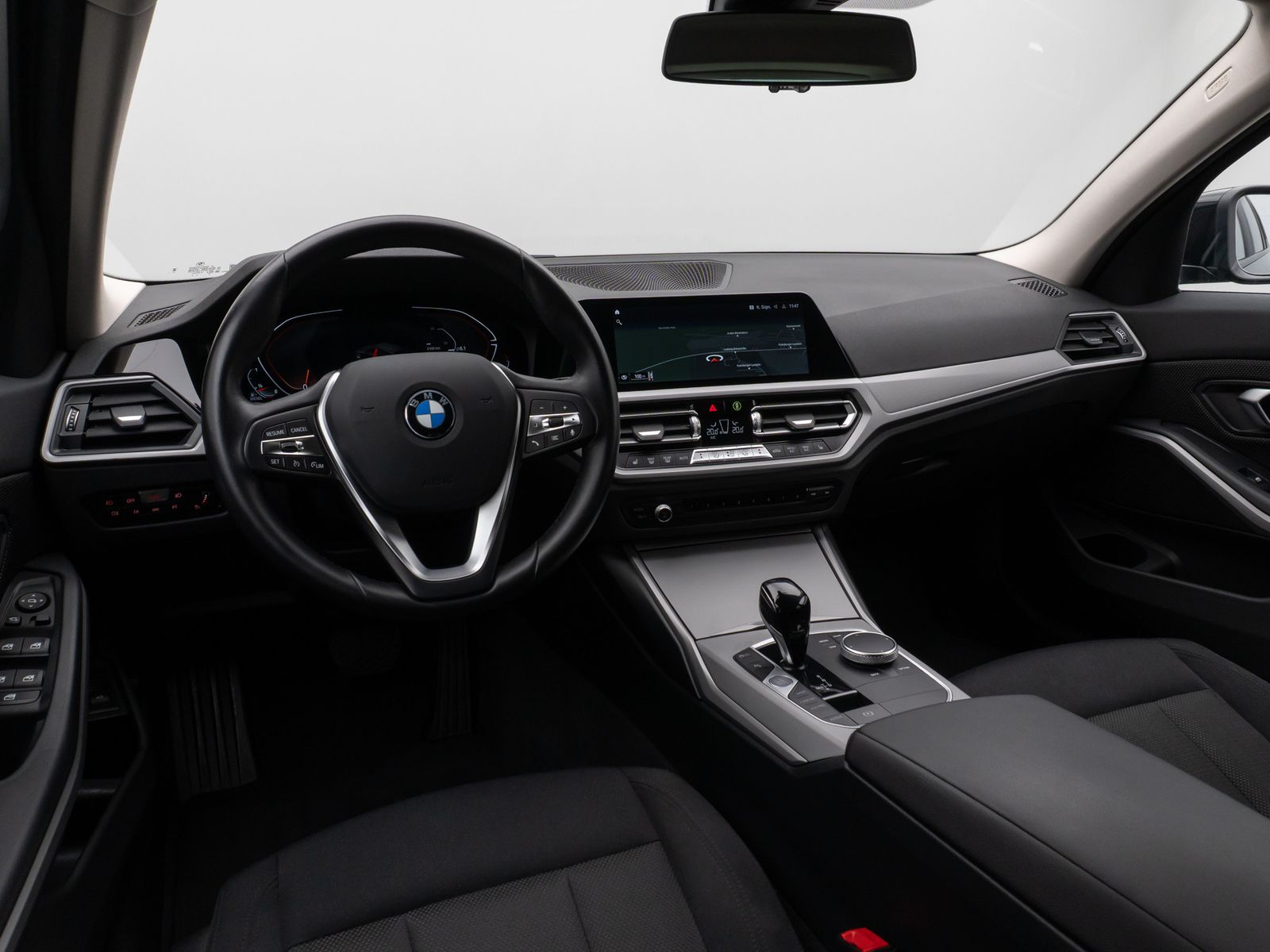 Fahrzeugabbildung BMW 320d xD DAB CockPitPro Geschwindigkeitsreg AHK