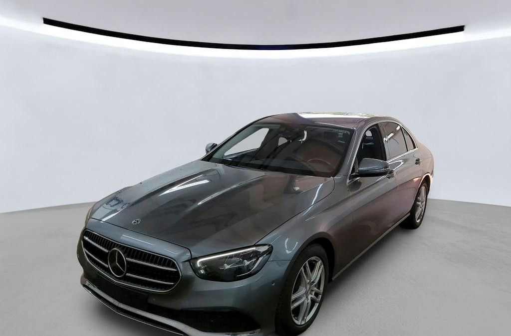 MERCEDES-BENZ E 220 E Limousine Avantgarde