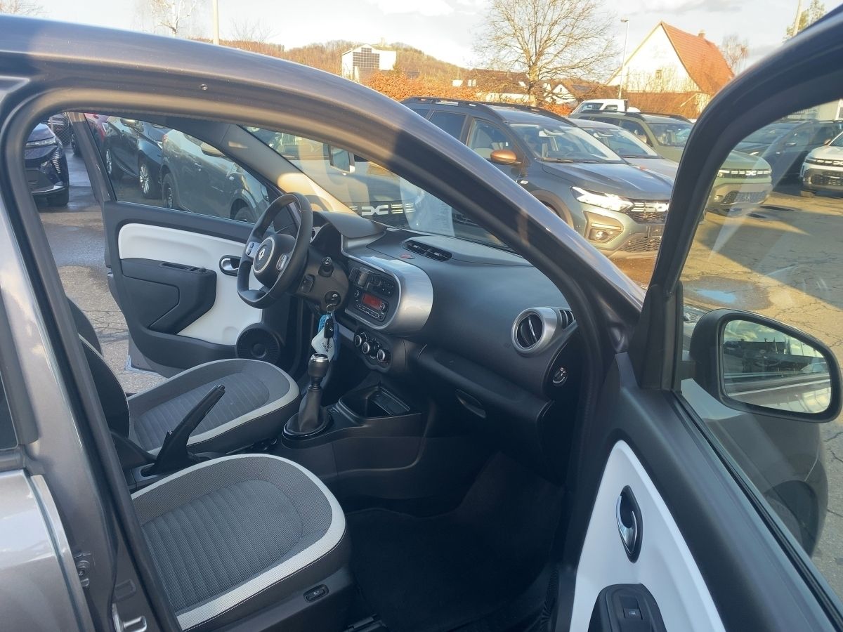 Fahrzeugabbildung Renault Twingo Zen SCe 65 SHZ Klima Bluetooth DAB+