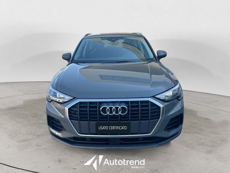 Audi Q3 35 TDI 150 CV Automatica S-tronic Busine imagem 3