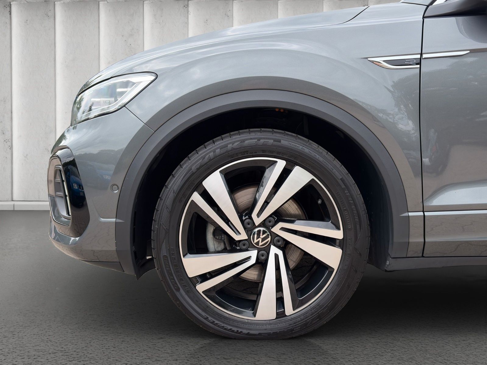 Fahrzeugabbildung Volkswagen T-Roc R-Line 4M*DSG*SHZ*LED*NAVI***