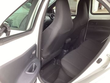 Toyota Aygo (X) - 8