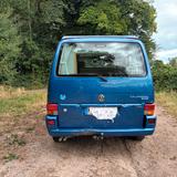 Volkswagen T4 California - blaue Volkswagen T4 California