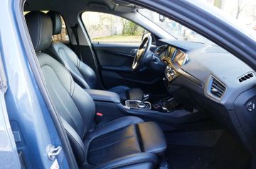Fahrzeugabbildung BMW 120 1 Limousine 120 d xDrive Sport Line