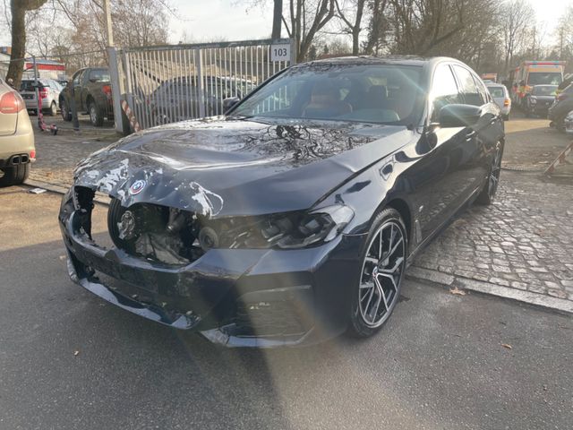 BMW 530 d xDrive M Sport*NAVI*LEDER *MOTOR LÄUFT