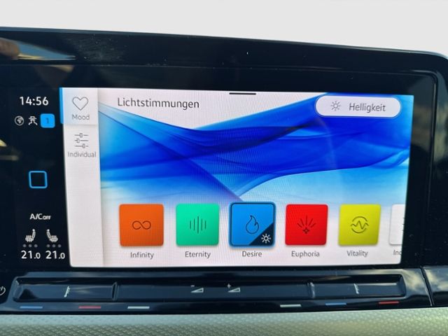 Golf VIII Variant MOVE 1.0 TSI DSG NAVI APP-CON