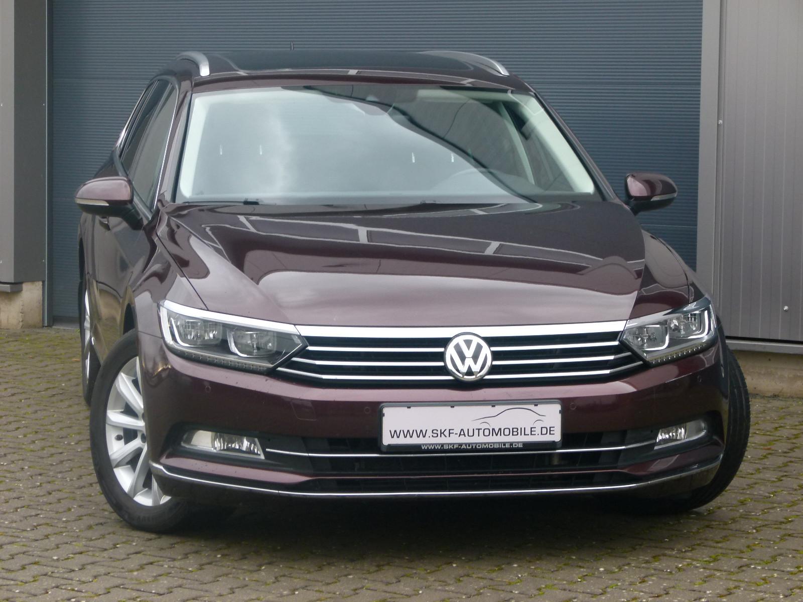 Volkswagen Passat Highline LED Navi Ponor. AHK Virtual ACC