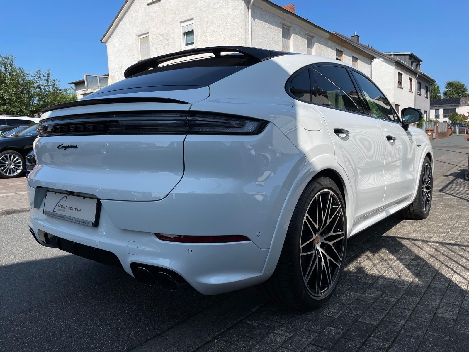 Fahrzeugabbildung Porsche Cayenne E-Hybrid Coupé |ACC|360°|SportDesign|22"