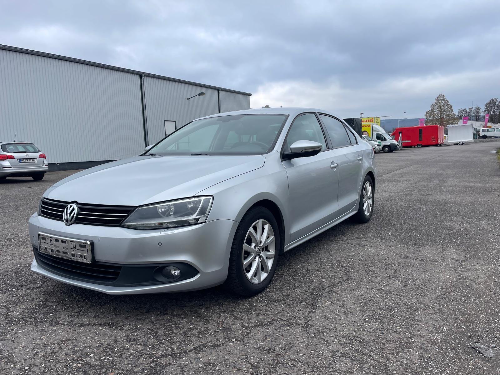 Volkswagen Jetta VI Comfortline BMT(Tüv 6/27)
