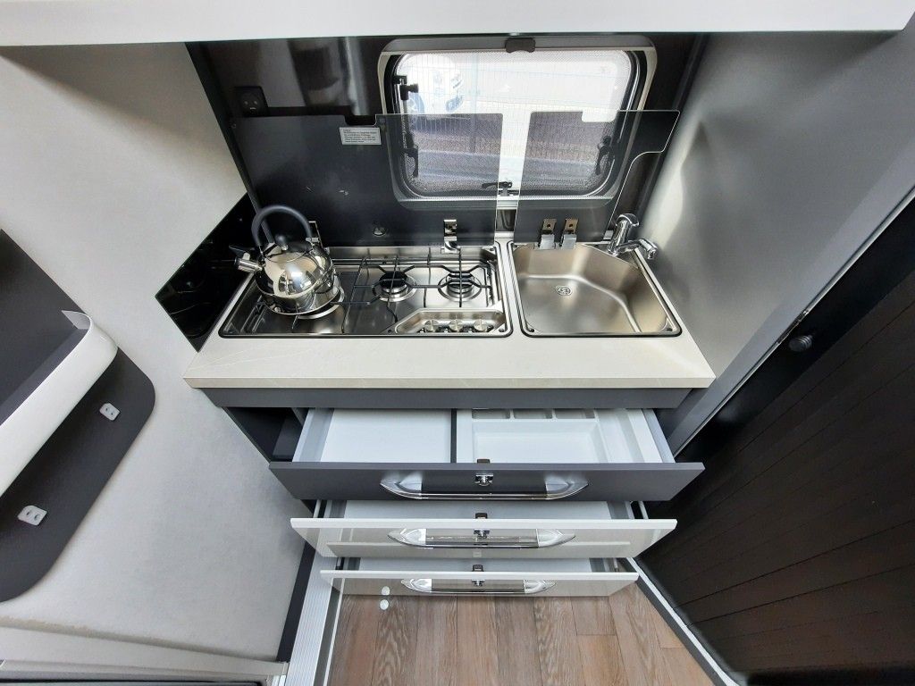 Fahrzeugabbildung Hobby Excellent 460 SL Verfüg./Sparen Sie 4.943,- €