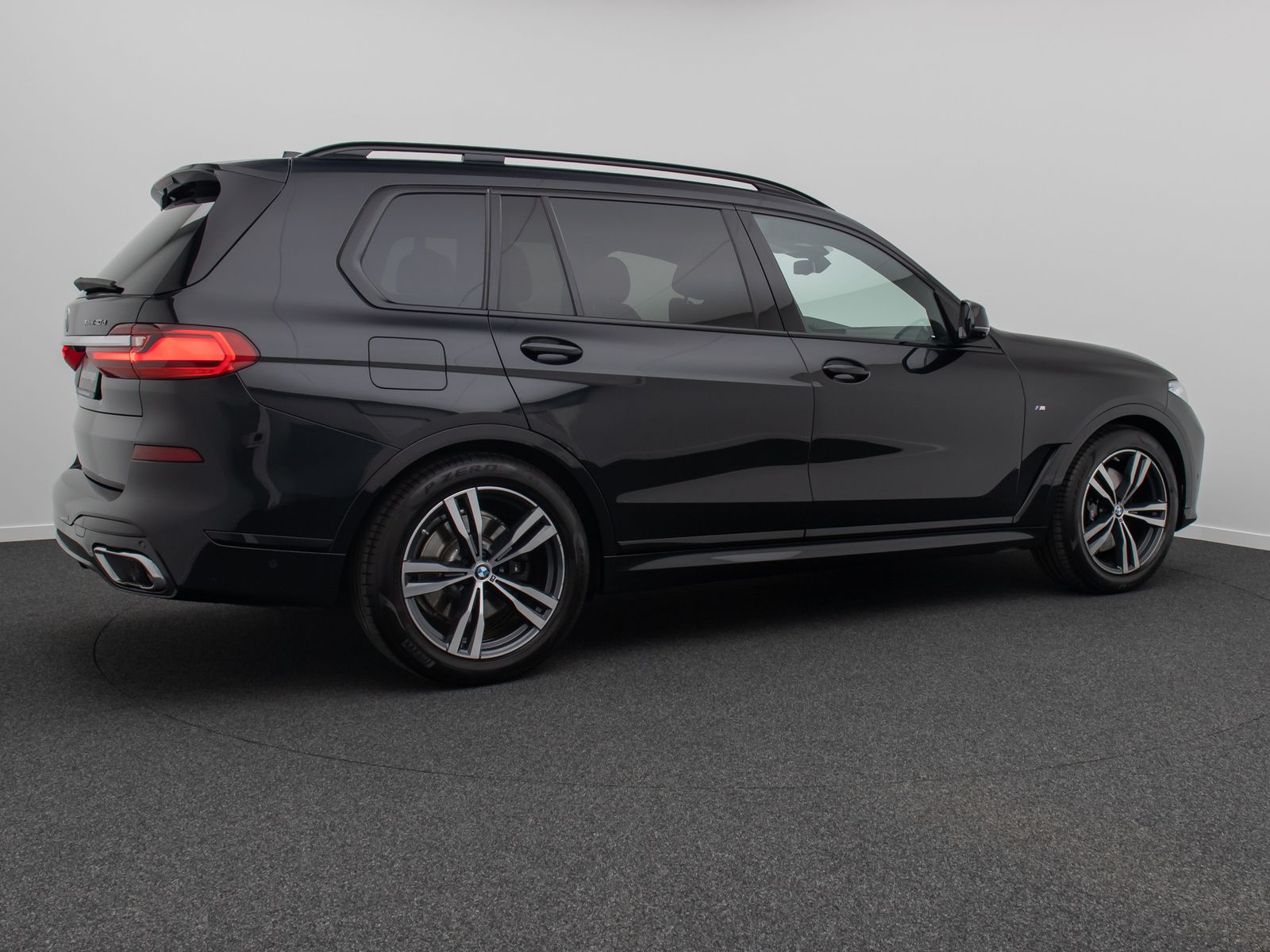Fahrzeugabbildung BMW X7 xD40d  M Sport 360°Laser DAB Soft-Cl DisplKey