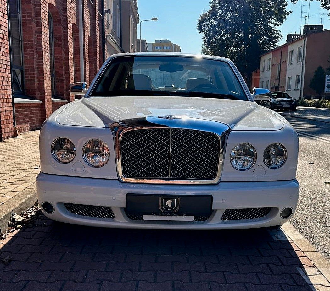 Fahrzeugabbildung Bentley Arnage Mulliner/Technisch umfassend revidiert+1A