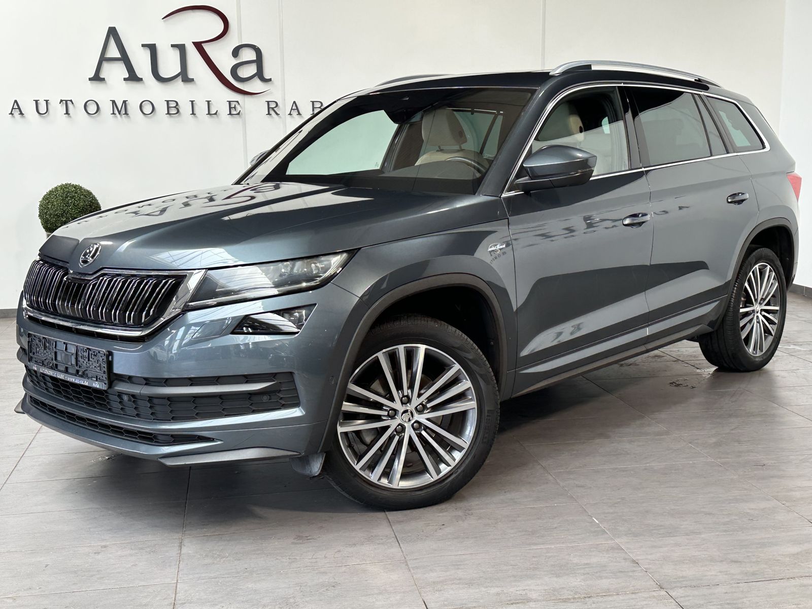 Fahrzeugabbildung SKODA Kodiaq 2.0 TDI DSG L&K 7-Sitzer NAV+LED+AHK+PANO
