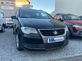 Volkswagen Touran1,9TDI United Navi Sitzh.PDC AHK 7-Sitzer - Volkswagen Touran: 1.9