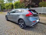 Volvo V40 T2 R Design LED Kamera Navi Business Winter - Volvo V40 aus 2019