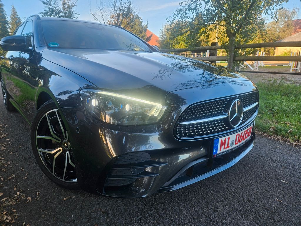 Image of Mercedes-Benz E 220