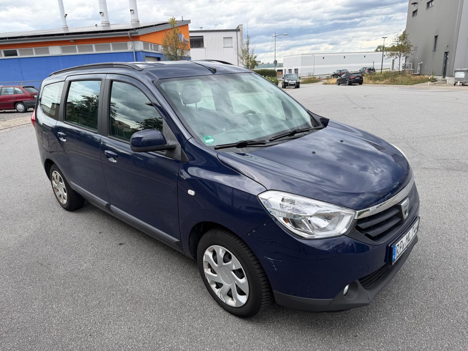 Dacia Lodgy 2014 — rear view