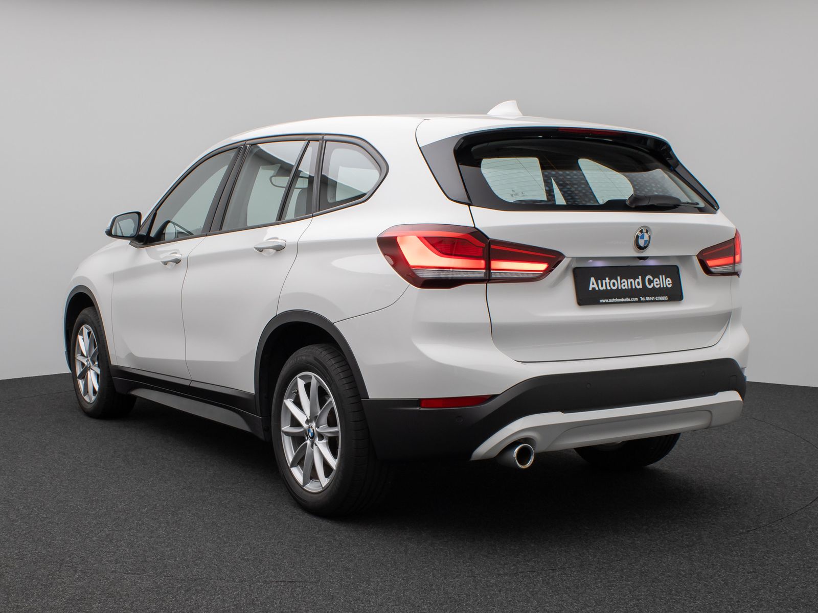 Fahrzeugabbildung BMW X1 sD18i Kamera DAB Alarm LED Navi Sport Geschwi
