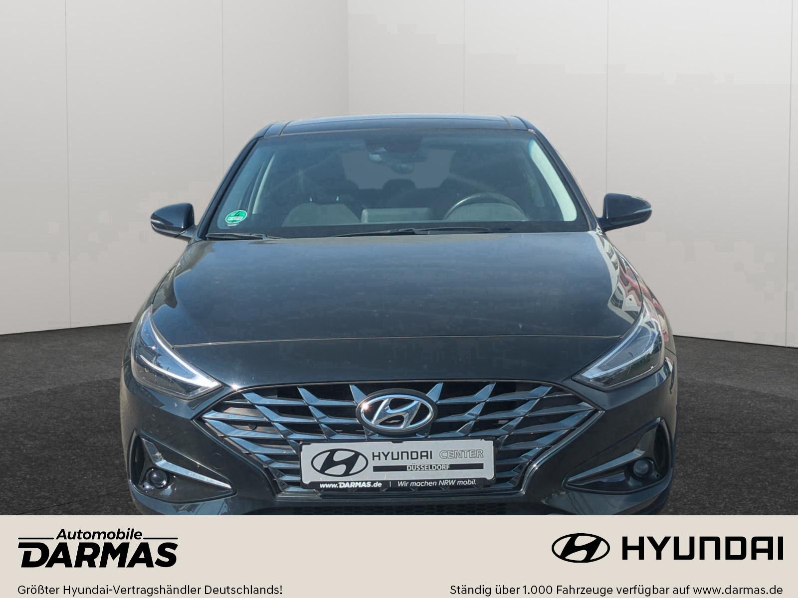 Hyundai i30 Intro Navi Panoramadach AHK