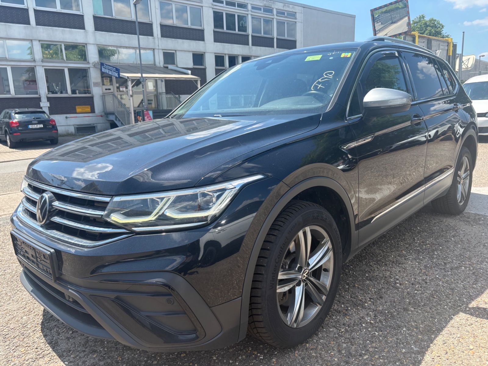 VW Tiguan Allspace 2.0 TDI DSG Life 4Motion/15700ne