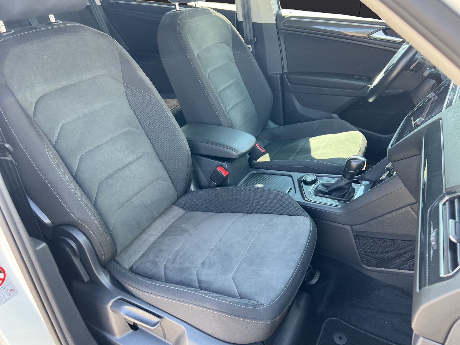 Fahrzeugabbildung Volkswagen Tiguan Allspace TDI Highline 4M DSG LED  ACC DCC