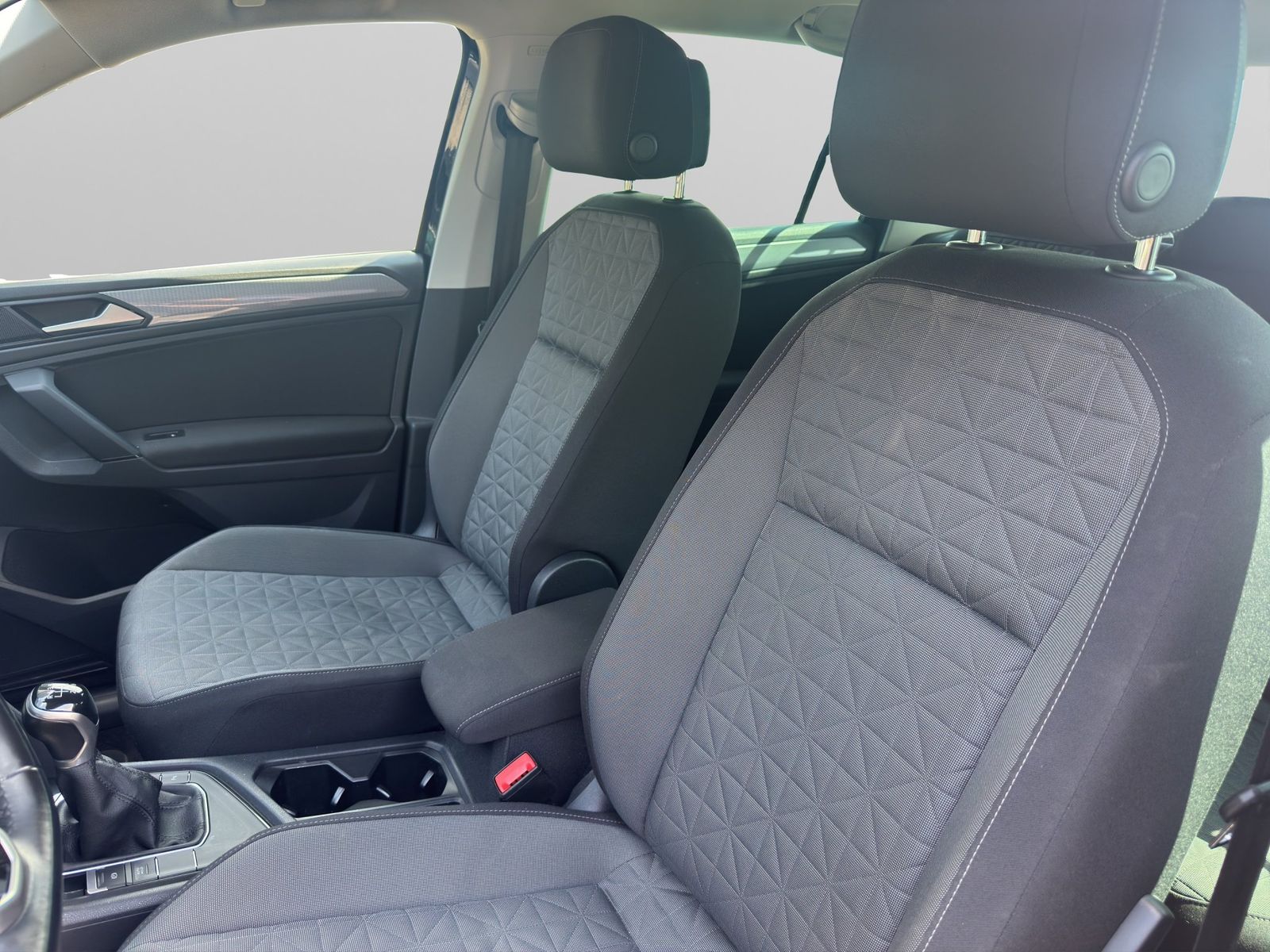 Volkswagen Tiguan 1.5 TSI Life LED NAVI 17 ACC SHZ PDC CLIM foto 12