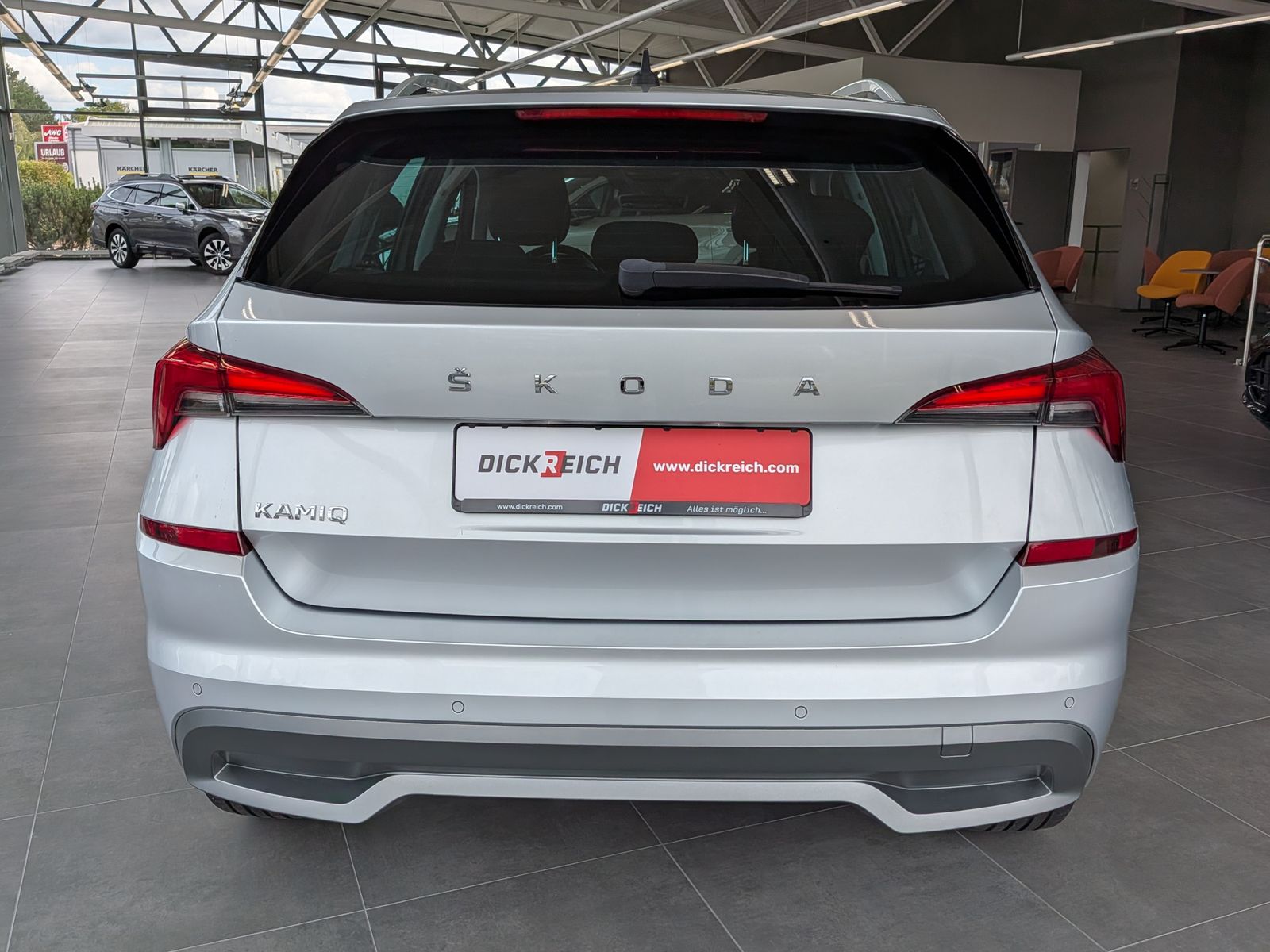 Fahrzeugabbildung SKODA Kamiq 1.6 TDI Style ad-LED PDC SHz Tempomat 18"