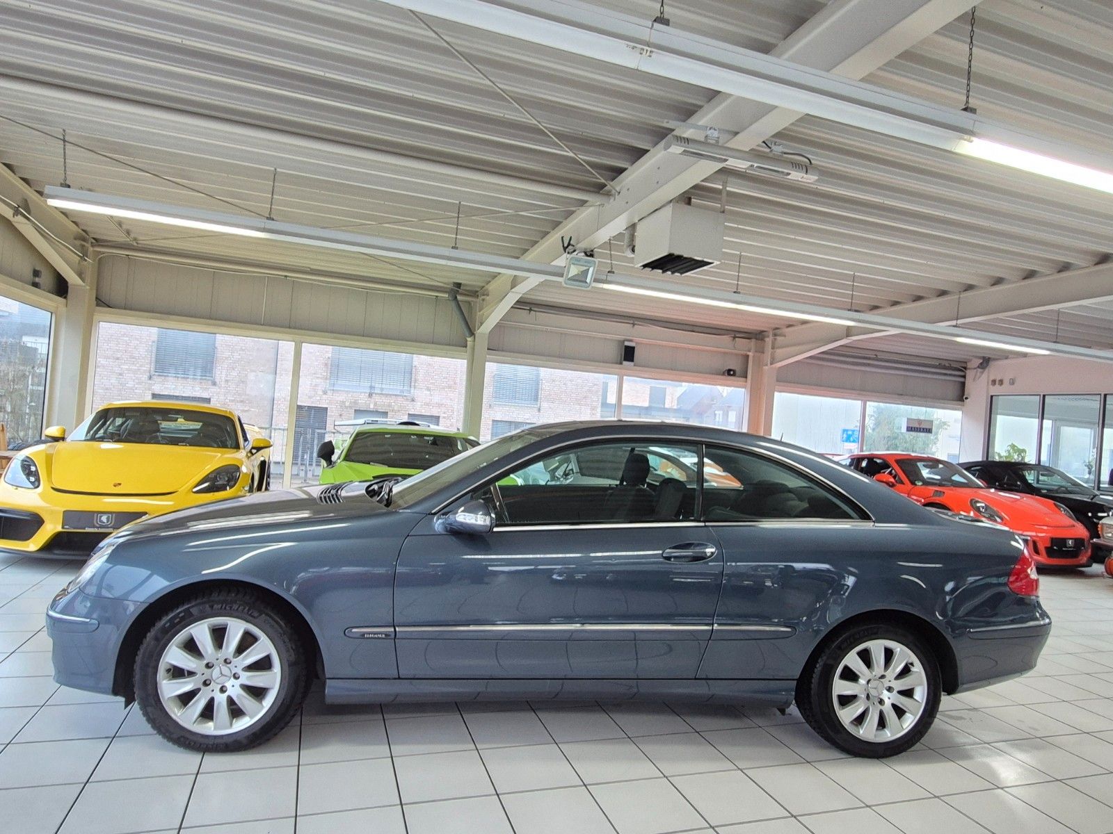 Fahrzeugabbildung Mercedes-Benz CLK 280 Elegance 6 Gang/2.Hand/Top/Scheckheft