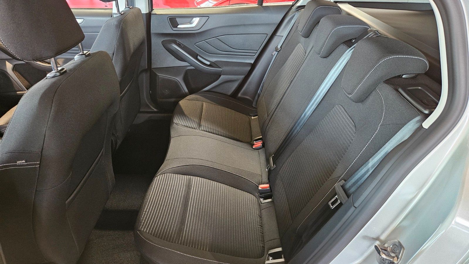 Fahrzeugabbildung Ford Focus Turnier Titanium el.Heckklappe Head-Up