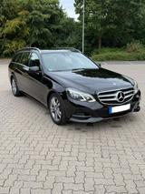 Mercedes-Benz E 350 BlueTEC T - - Mercedes-Benz E 350: Bluetec