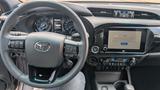 Toyota Hilux Double Cab Invincib 4x4 *SOFORT VERFÜGBAR* - Toyota Hilux: Allradantrieb, Cab