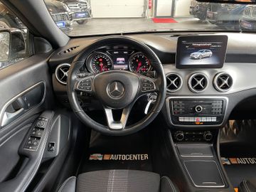Mercedes-Benz CLA 200 Shooting Brake *KAM*NAVI*LED*PDC*PANO*