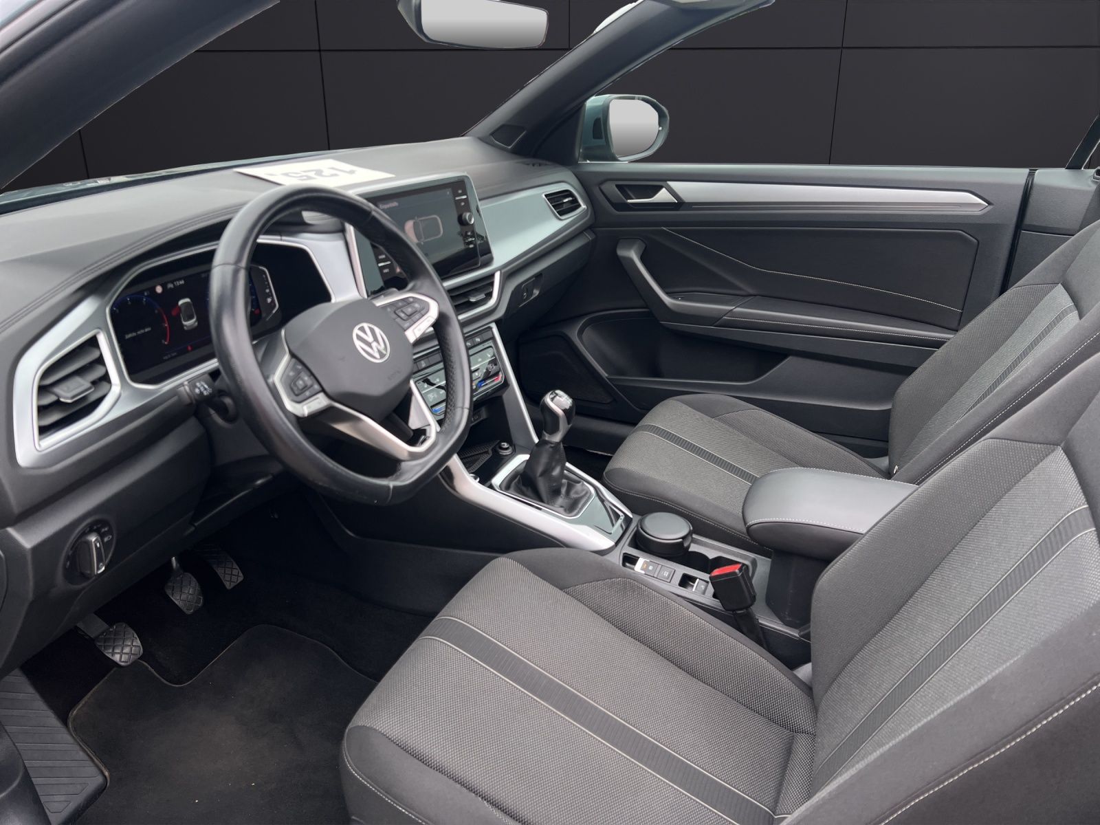 Fahrzeugabbildung Volkswagen T-Roc Cabriolet TSI Style LEDplus Navi AID ACC R