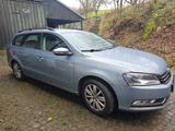 Volkswagen VW Passat 2.0 TDI Business Edition BlueMotion - Volkswagen Passat: Edition