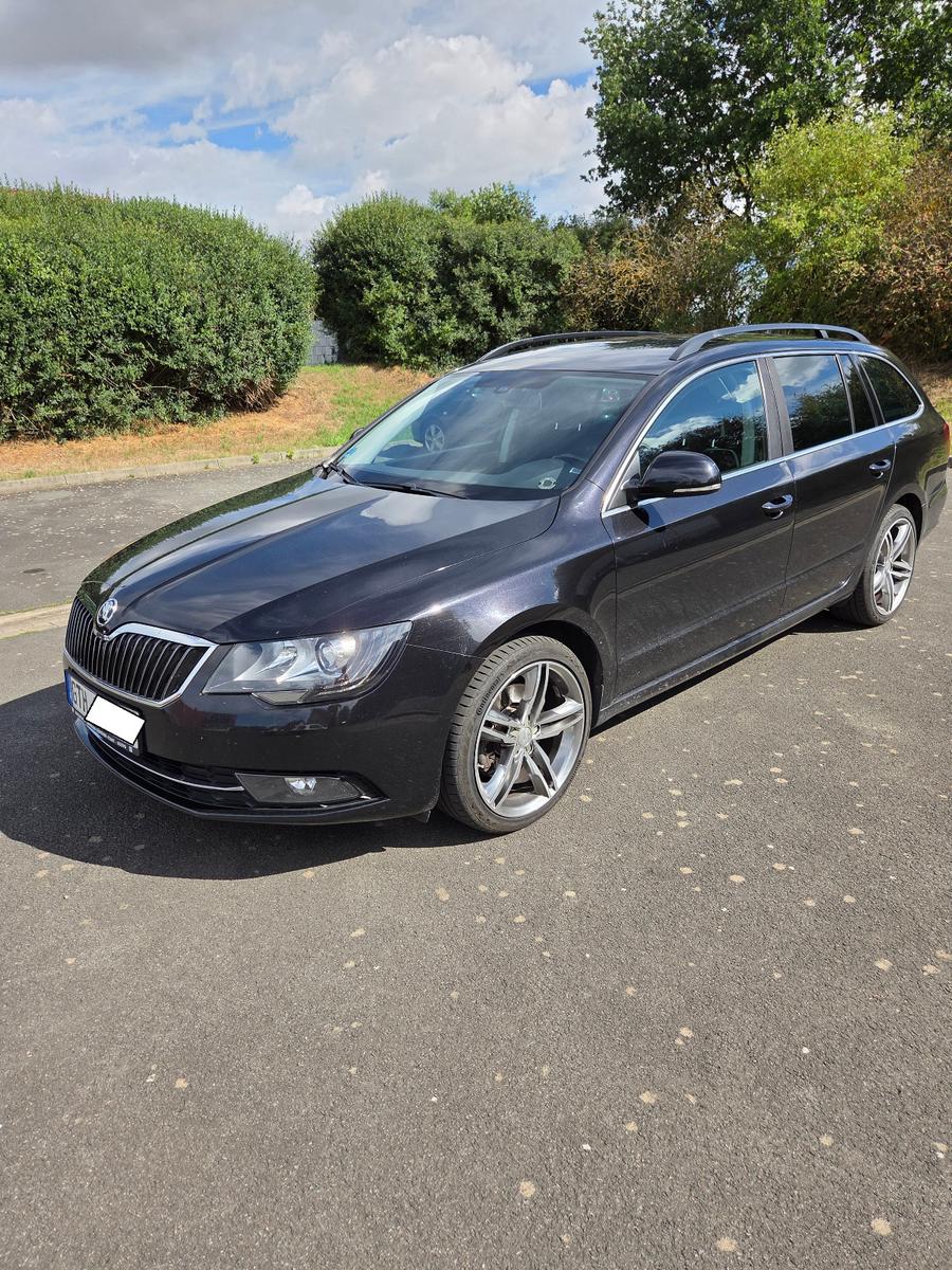 Skoda Superb 2014 — photo 12