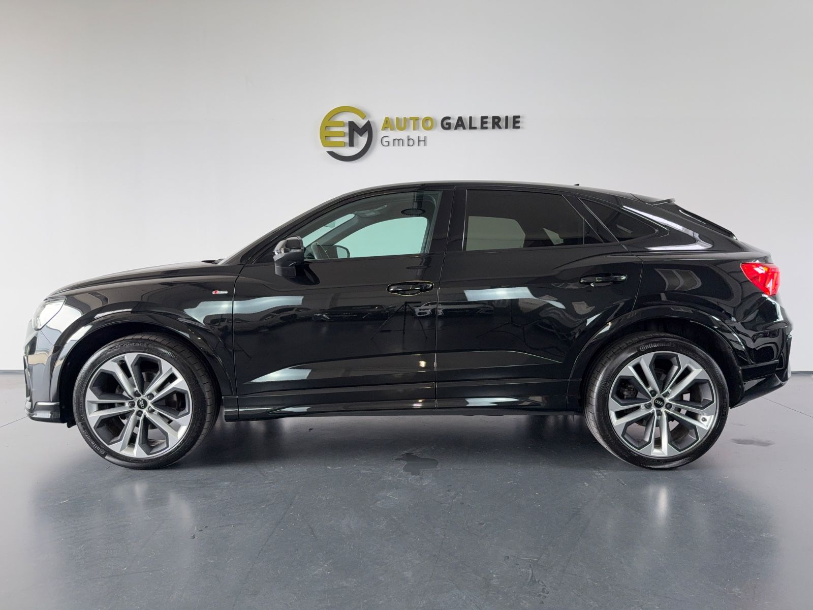 Audi Q3 Sportback 35 TFSI S line Kam Leder black ACC foto 2