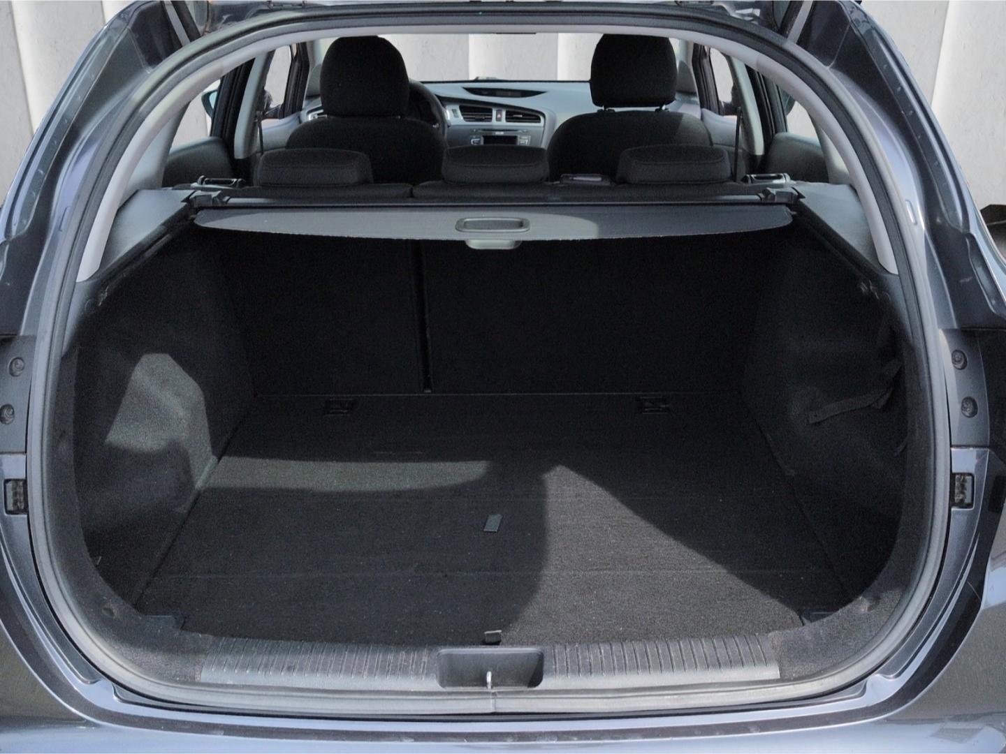 Kia Ceed_sw Sportswagon Attract 1.4*Klima CD-Radio